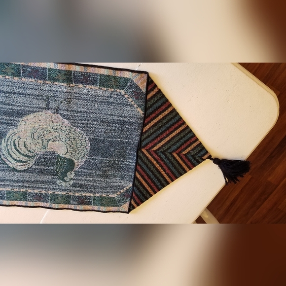 Warren Kimble Tapestry Chickens  Table  Runner with Tassels Country Farmhouse - Picture 4 of 8